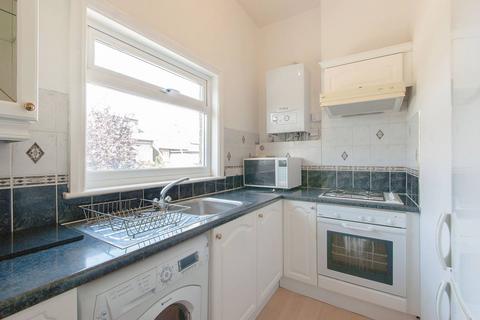 2 bedroom flat to rent, Goldsmith Road, Acton, London, W3