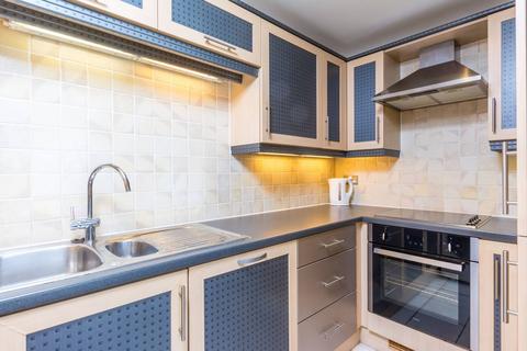 1 bedroom flat to rent, Holland Gardens, Brentford, TW8