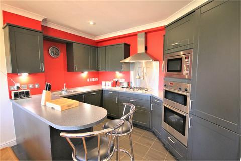 2 bedroom flat for sale, Copers Cope Road, Beckenham, BR3