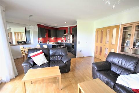 2 bedroom flat for sale, Copers Cope Road, Beckenham, BR3