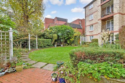 2 bedroom flat for sale, Grange Avenue, Woodford Green, Essex