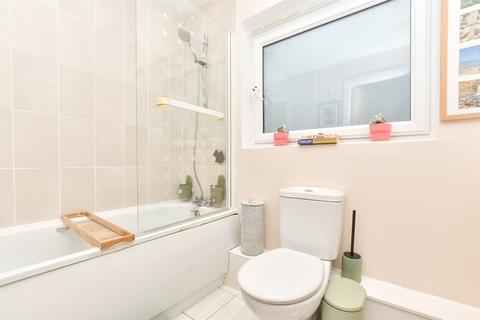 Flat 29, Burlescombe House, 29 Burrage Road, Redhill, RH1 1TL