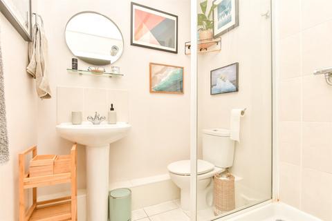 Flat 29, Burlescombe House, 29 Burrage Road, Redhill, RH1 1TL