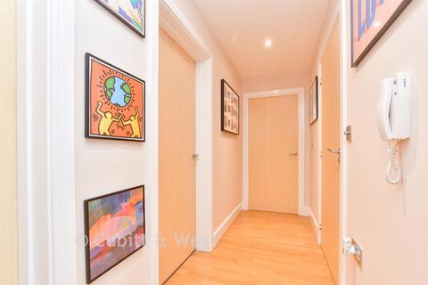2 bedroom flat for sale, Burrage Road, Redhill, Surrey