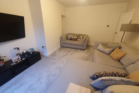 3 bedroom end of terrace house to rent, Walsall WS8