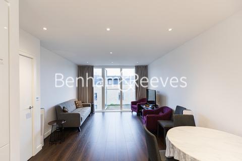 1 bedroom apartment to rent, Heritage Place, Brentford TW8