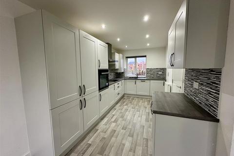 3 bedroom townhouse for sale, Newton Lane, Darlington