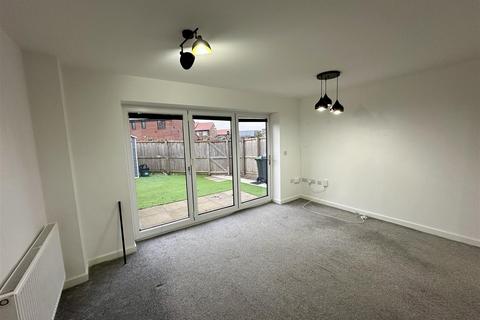 3 bedroom townhouse for sale, Newton Lane, Darlington