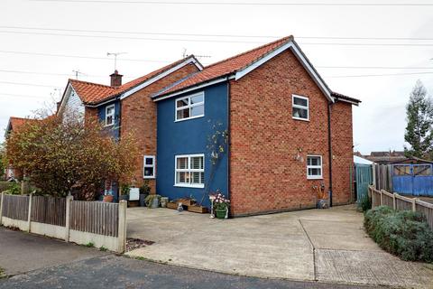 5 bedroom semi-detached house for sale, Lawlinge Road, Chelmsford CM3