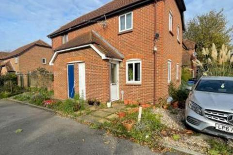 1 bedroom terraced house to rent, Murston, ME10