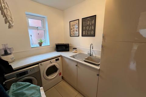 9 Bryn Rhedyn, Tonyrefail, Porth, CF39 8EZ