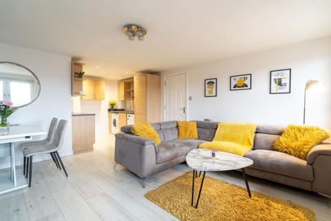Flat 16, 13 Constitution Place, Edinburgh, EH6 7DJ