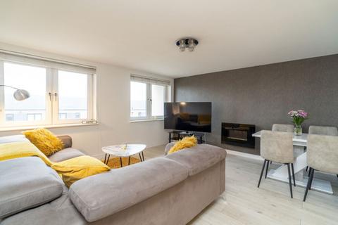 Flat 16, 13 Constitution Place, Edinburgh, EH6 7DJ