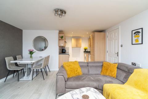 Flat 16, 13 Constitution Place, Edinburgh, EH6 7DJ