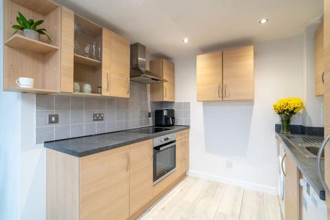 Flat 16, 13 Constitution Place, Edinburgh, EH6 7DJ