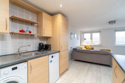 Flat 16, 13 Constitution Place, Edinburgh, EH6 7DJ