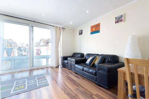 3 bedroom maisonette to rent, Stanthorpe Road, LONDON SW16