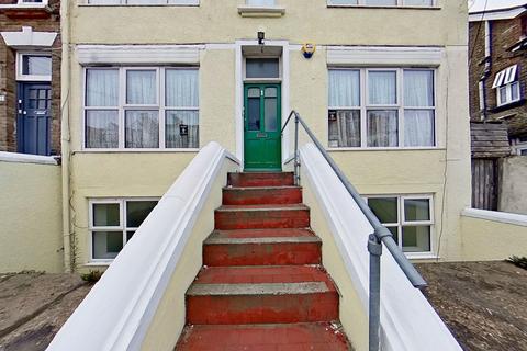 1 bedroom flat to rent, Basement Flat,  1 Station Road, Margate