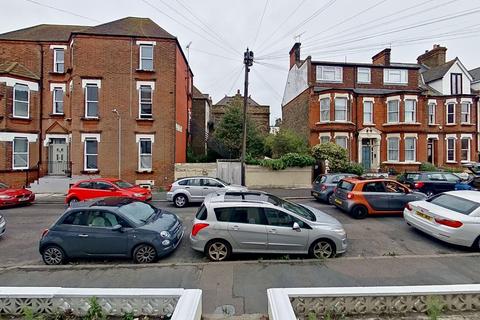 1 bedroom flat to rent, Basement Flat,  1 Station Road, Margate