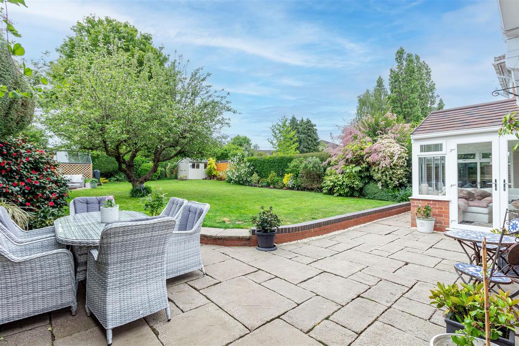 Garden-1.jpg