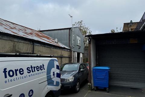 Industrial unit to rent, Fore Street, Edmonton, London