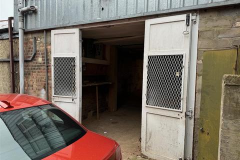 Industrial unit to rent, Fore Street, Edmonton, London