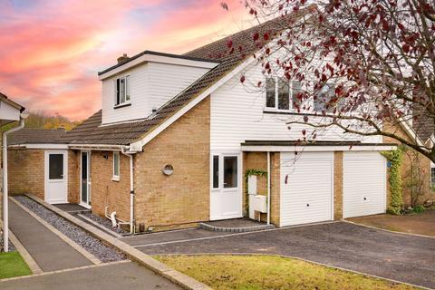 4 bedroom semi-detached house for sale, Trafford Close, Stevenage SG1