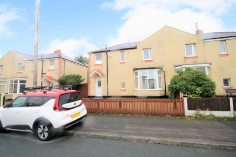 3 bedroom semi-detached house to rent, Dorman Road, Preston PR2