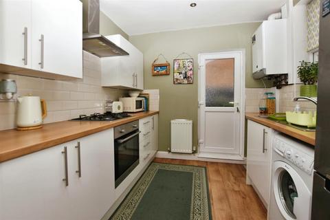 2 bedroom terraced house for sale, Goddard Avenue, Hull