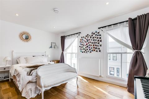 2 bedroom apartment to rent, Portobello Road, London W11