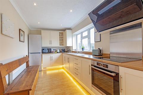 19 Burton Edge, Bakewell, DE45 1FQ
