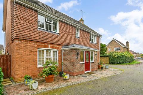 4 bedroom detached house for sale, Christopher Bushell Way, Kennington, Ashford, Kent, TN24