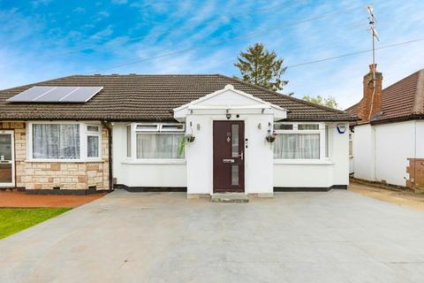 3 bedroom semi-detached bungalow for sale, St Georges Drive, Watford WD19