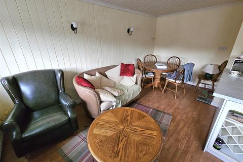 27 Hazel Grove, Hockley Heath, Solihull, B94 6QW