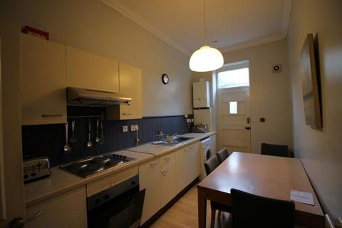 1 bedroom apartment to rent, Thornhill Gardens