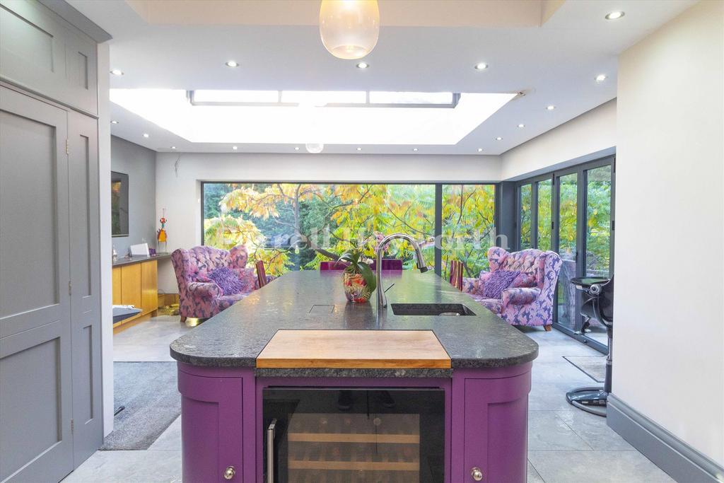 Kitchen Dining 2
