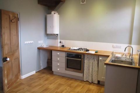 2 bedroom end of terrace house to rent, Fore Street, Exmouth