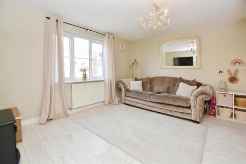 3 bedroom detached house for sale, Brambling Way, Scunthorpe