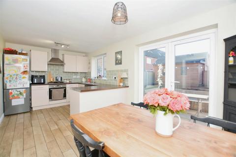 16 Brambling Way, Scunthorpe, DN16 3FA