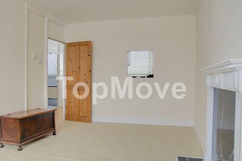 1 bedroom flat to rent, Phipps Bridge Road, Mitcham, CR4