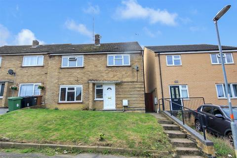 4 bedroom semi-detached house for sale, Dulley Avenue, Wellingborough NN8