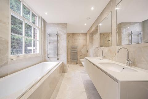 2 bedroom flat for sale, The Bishops Avenue, Hampstead Garden Suburb , N2