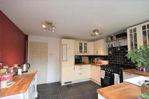 4 bedroom semi-detached house to rent, Sellywood Road, Birmingham B30