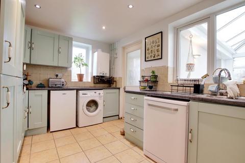 4 bedroom semi-detached house for sale, Crittall Close, Sway, Lymington, SO41