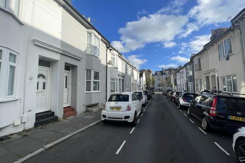 4 bedroom house to rent, St Martins Street, Brighton, East Sussex