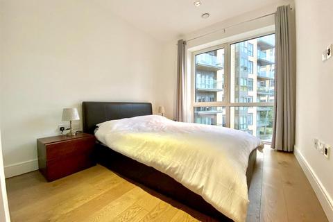 1 bedroom apartment for sale, Dickens Yard, Ealing, W5