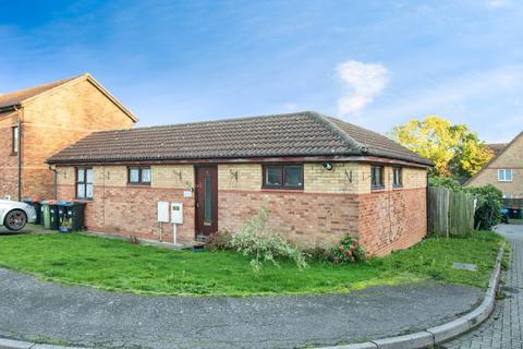 2 bedroom detached bungalow for sale, Chaplin Grove, Milton Keynes MK8