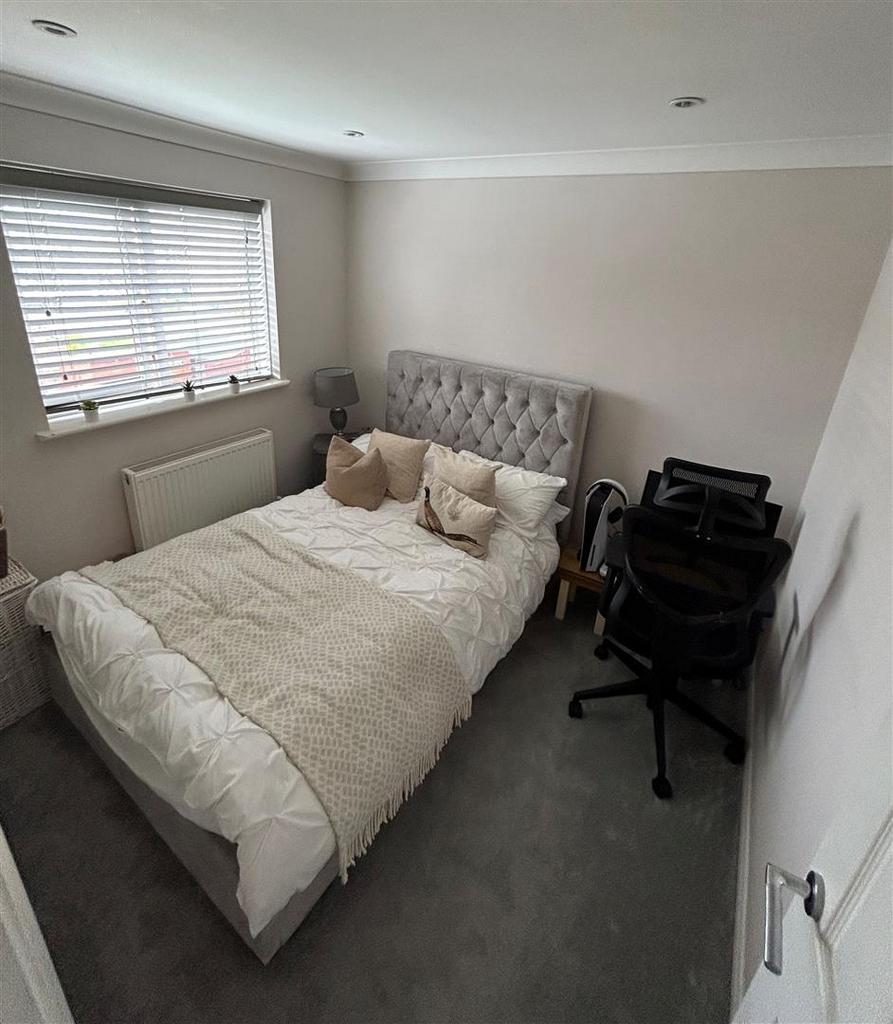 North badesley bed two.JPG