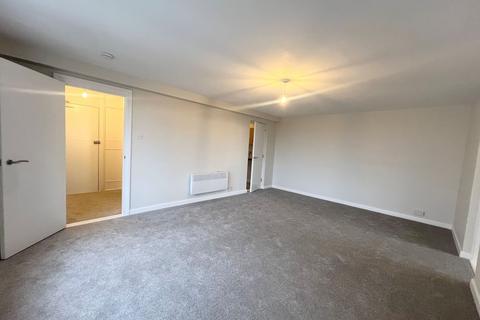 2 bedroom flat for sale, Flat 3 Ashley House, St Saviour