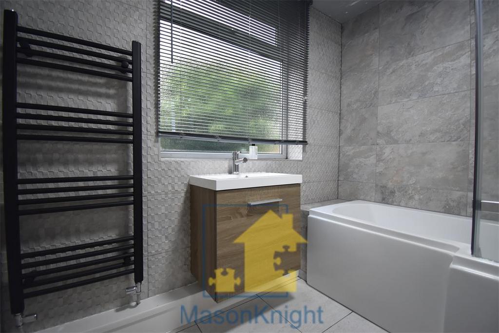 Bathroom1a.jpg